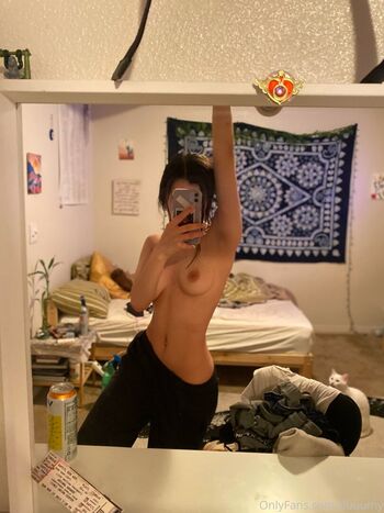 Full leaked Duuumbass private photo