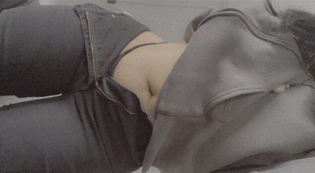 Full leaked E bxnny private photo