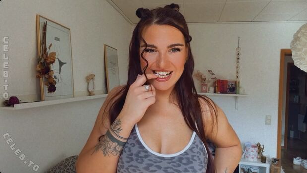 Full leaked Easy private photo