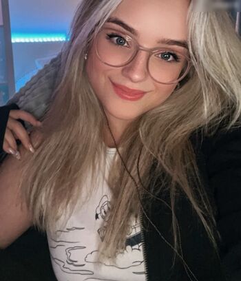 Full leaked Easyemi private photo