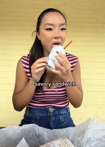 Full leaked Eatingalonediaries private photo