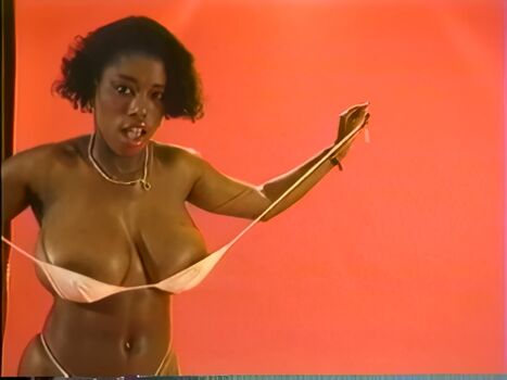 Full leaked Ebony ayes private photo