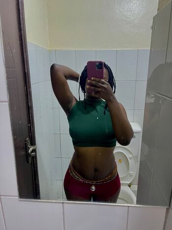 Full leaked Ebonykween private photo