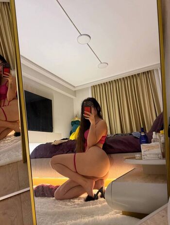 Full leaked Ece ronay  page private photo