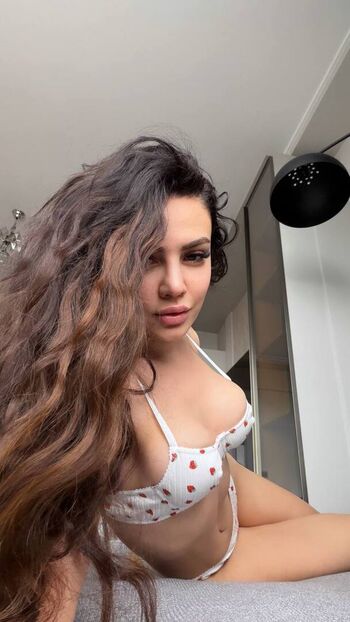 Full leaked Ece ronay private photo