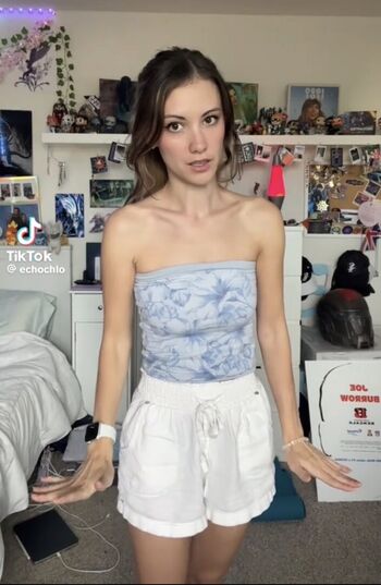 Full leaked Echochlo private photo