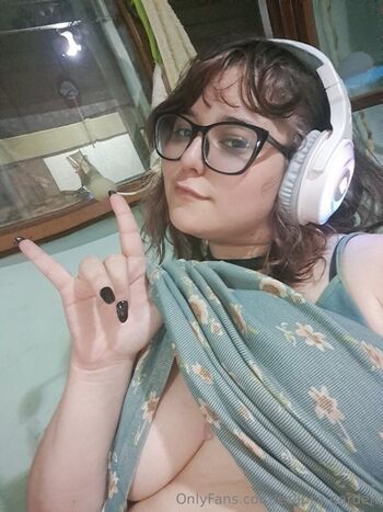Full leaked Eclipsa garden page private photo