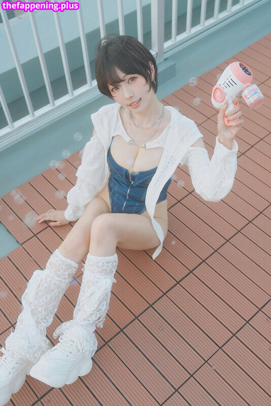 Ely Cosplay / Ely_eee / eeelyeee 누드 OnlyFans 사진 #220