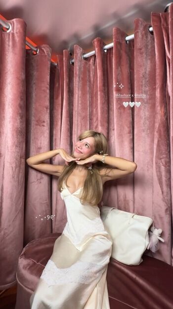 Full leaked Eeeveenara private photo