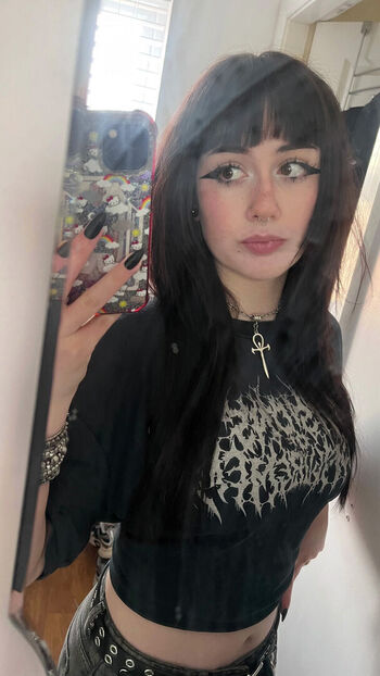 Full leaked Efcevie private photo