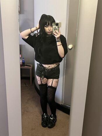 Full leaked Efcevie private photo
