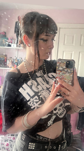 Full leaked Efcevie private photo