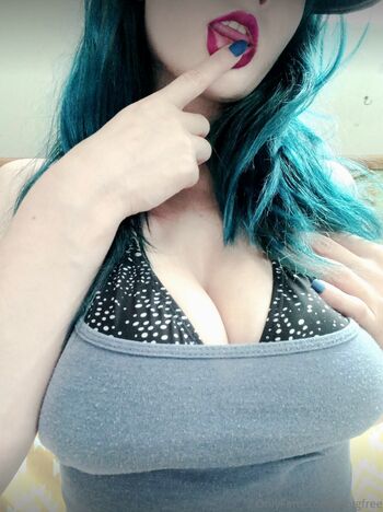 Full leaked Effy green page private photo