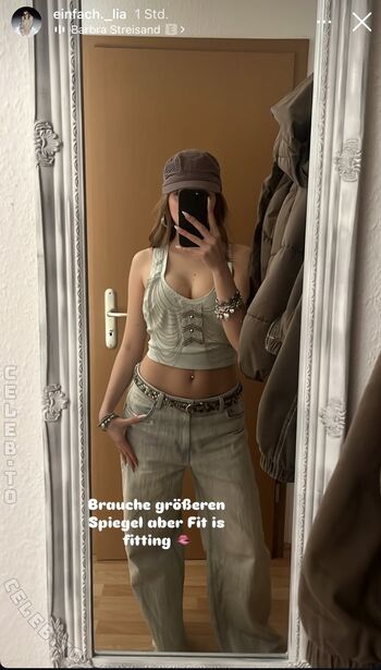 Full leaked Einfachlia private photo