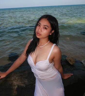Full leaked Elara lyyy page private photo