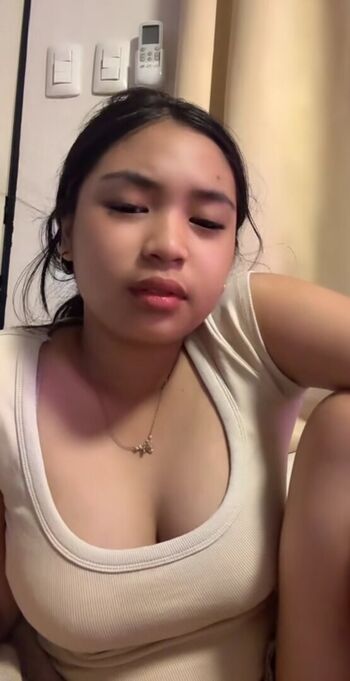 Full leaked Elara lyyy page private photo