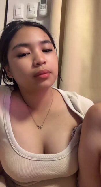 Full leaked Elara lyyy page private photo
