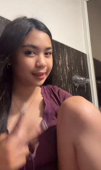 Full leaked Elara lyyy page private photo