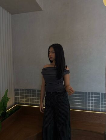 Full leaked Elara lyyy page private photo