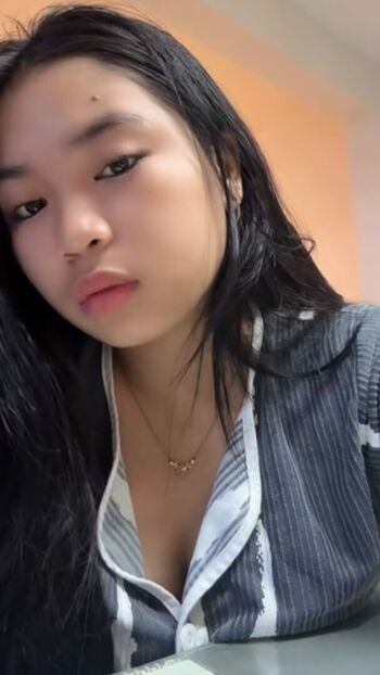 Full leaked Elara lyyy private photo