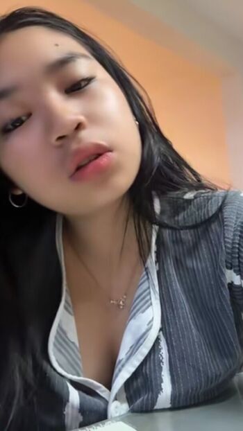 Full leaked Elara lyyy private photo