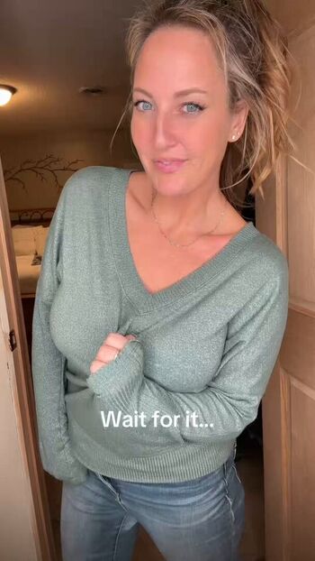 Full leaked Elenapears private photo