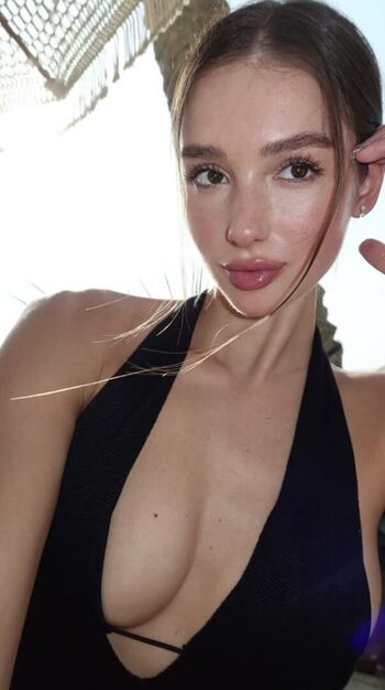Full leaked Eleonora romanova page private photo
