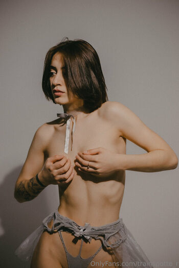 Full leaked Elfa floria page private photo