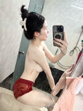 Full leaked Elfza private photo