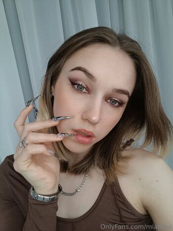 Full leaked Eliamber page private photo