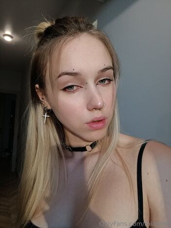 Full leaked Eliamber page private photo
