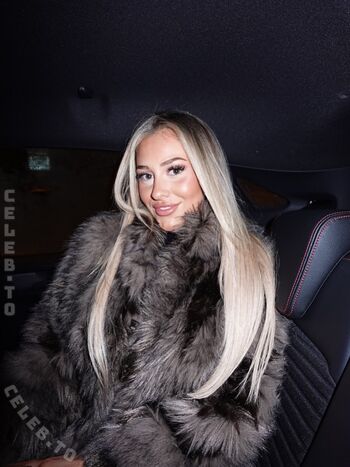 Full leaked Elianabajrami page private photo