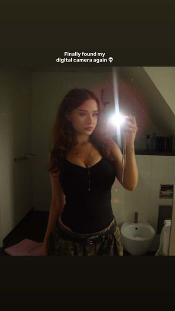 Full leaked Elina private photo