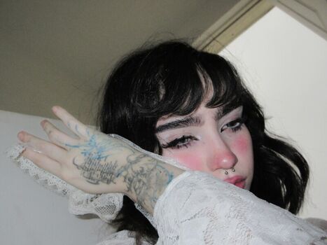 Full leaked Elinoiiddx private photo