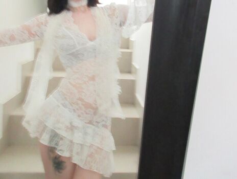 Full leaked Elinoiiddx private photo
