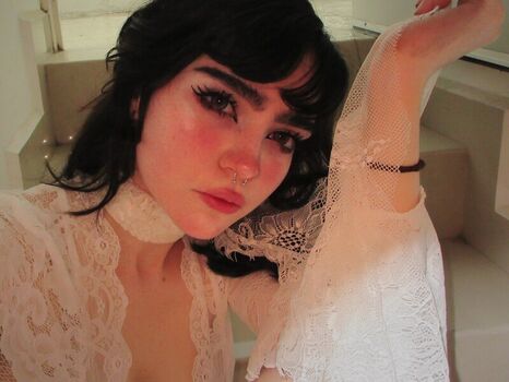 Full leaked Elinoiiddx private photo