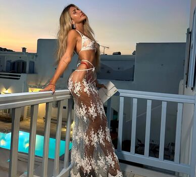 Full leaked Elisabeth rioux private photo