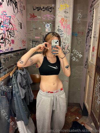 Full leaked Elisabeth schneider page private photo