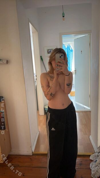Full leaked Elisabeth schneider private photo