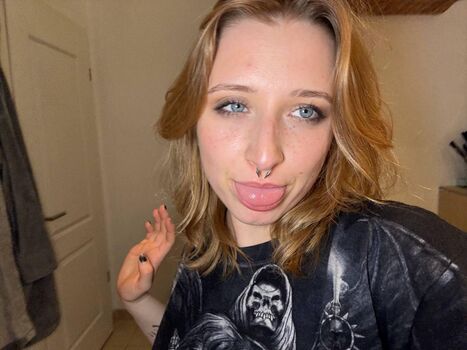 Full leaked Elisabeth schneider private photo