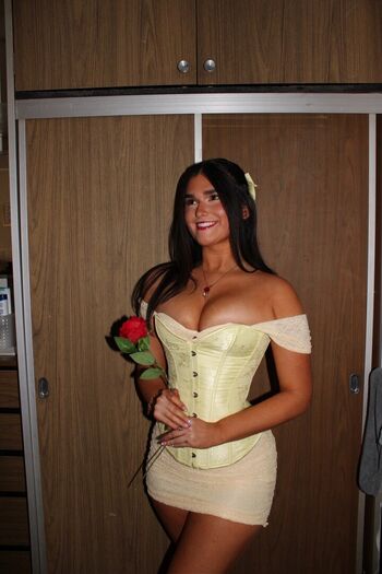 Full leaked Elise biggin private photo