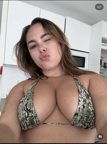 Full leaked Elise cptn private photo