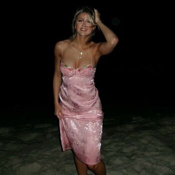 Full leaked Elise eve page private photo