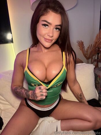 Full leaked Elise jean private photo