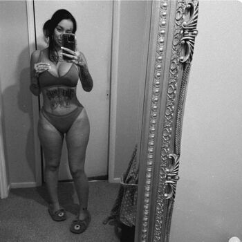Full leaked Elise warren private photo