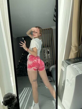 Full leaked Elisecandy private photo