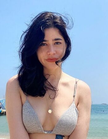 Full leaked Elisetran page private photo