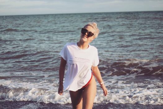 Full leaked Elissa rae hinchliffe page private photo