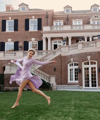 Full leaked Elizabeth banks page private photo