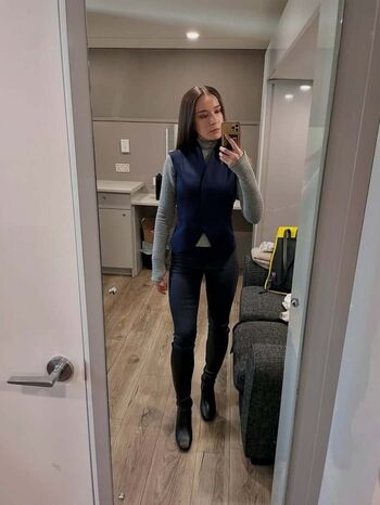 Full leaked Elizabeth dulau private photo